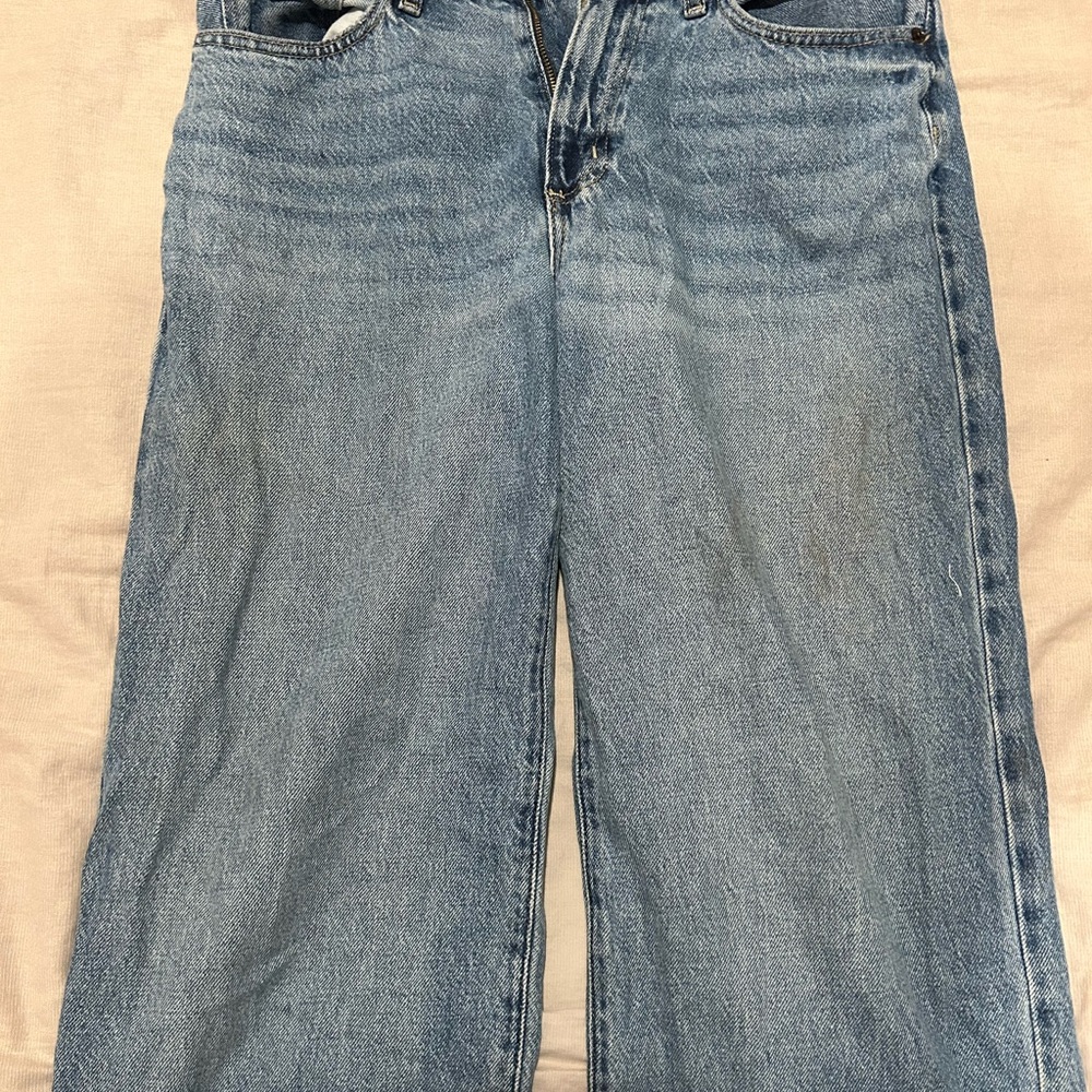 Universal Thread Light Blue Denim Jeans